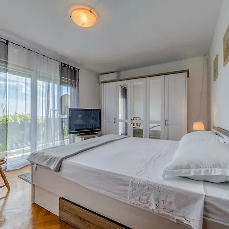 Holiday home Marincello *